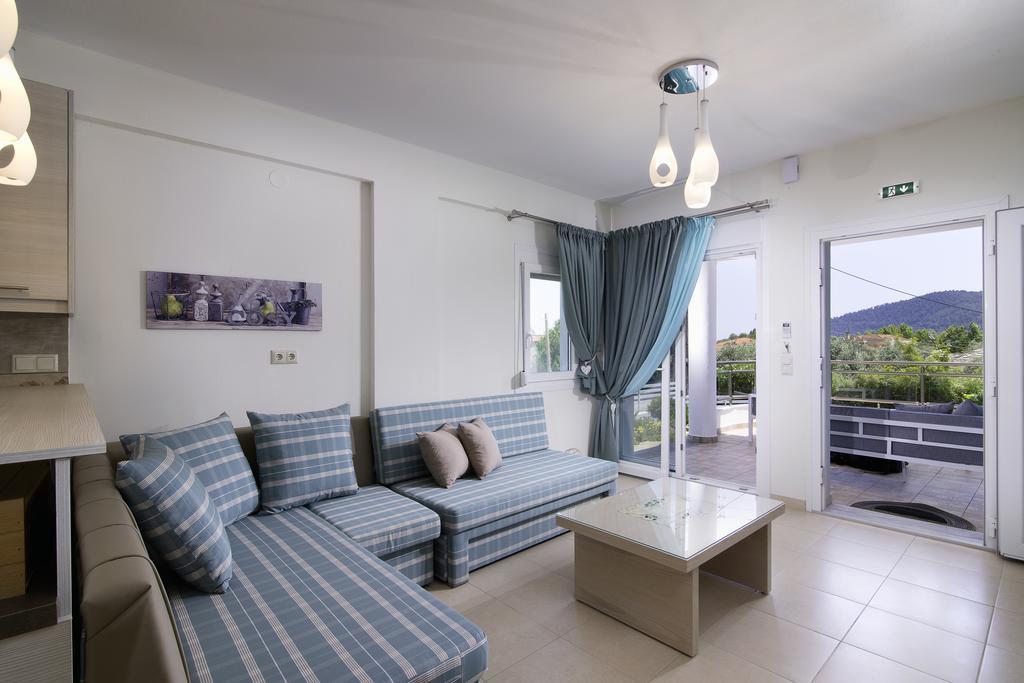 Olive Garden Villas And Apartments Chrisi Ammoudia Eksteriør billede